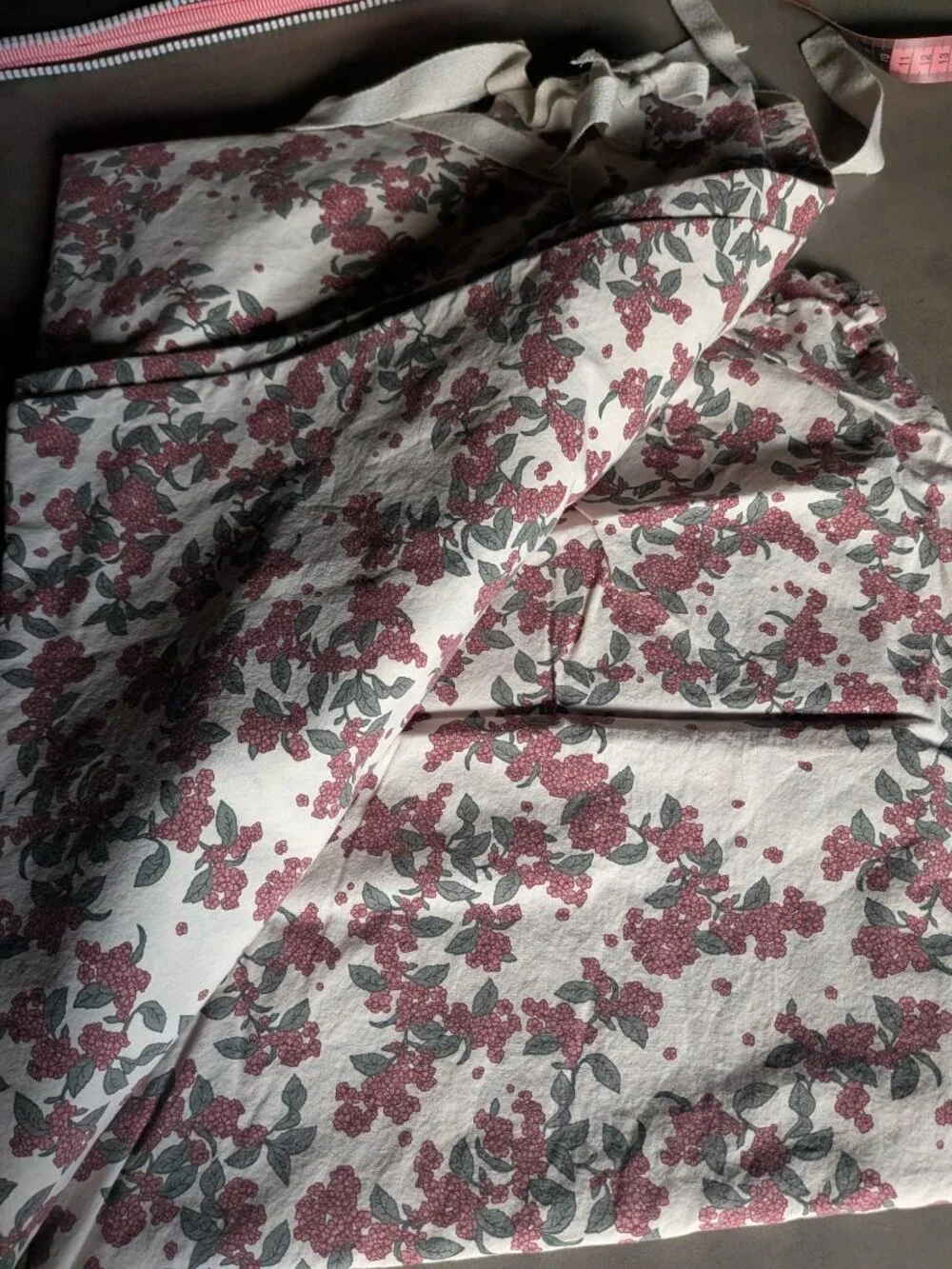 Garbo & Friends win Duvet + Pillowcase + Case set | Cherrie Blossom